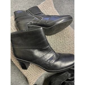 Clark Artisan black leather booties